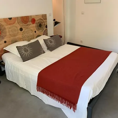 Les Esplanes Bed and Breakfast La Garde-Adhémar Buitenkant foto